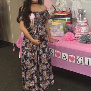 Jessica Simpson Dresses - Jessica Simpson maternity dress Jessica Simpson Dresses - Jessica Simpson maternity dress